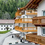 A Casa Saphir Appartement-hotel *