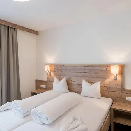 A Casa Saphir Appartement-hotel * זולדן